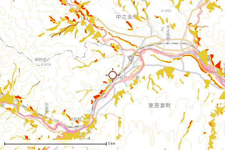 東吾妻町周辺のハザード重ね図