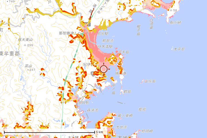 那智勝浦町周辺のハザード重ね図
