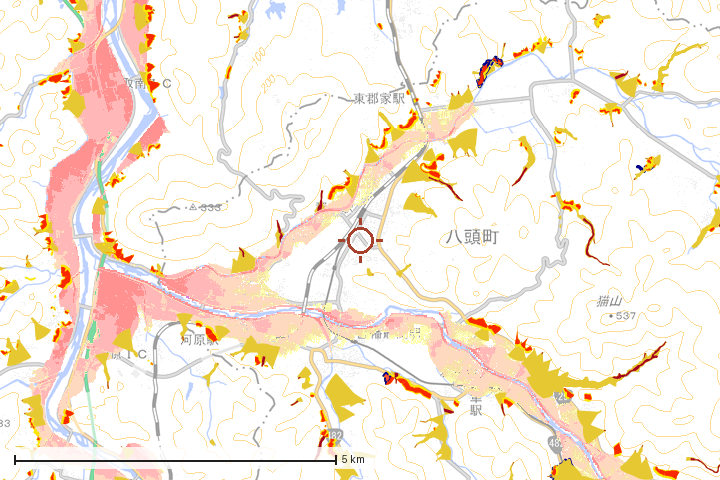八頭町周辺のハザード重ね図